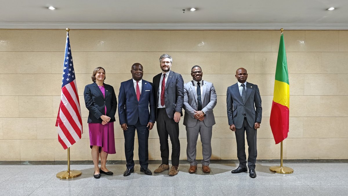 Des Consultations diplomatiques avec une délégation américaine venue de Washington