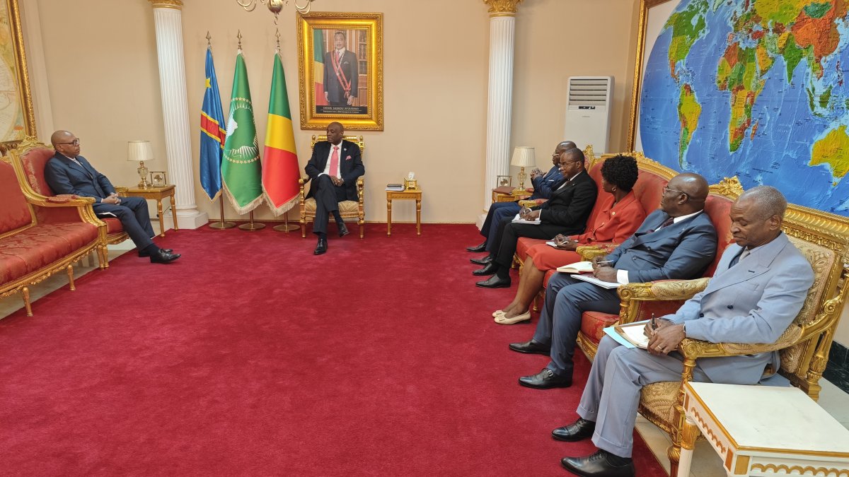 Le Ministre Constant-Serge BOUNDA reçoit en audience l'Ambassadeur de la RDC, SEM. Roger BOKWALA BOMPOLONGA